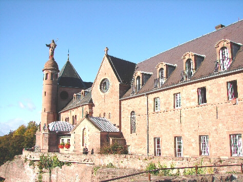 Mont Sainte Odile - Le couvent - Photo BERTHEVILLE